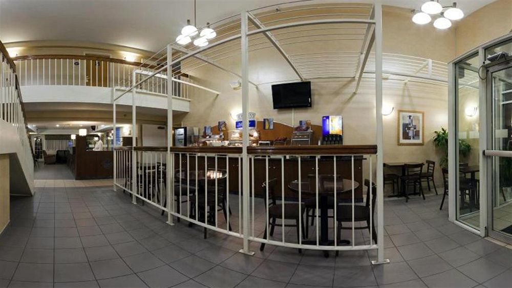 Holiday Inn Express Des Moines-At Drake University, An Ihg Hotel Εξωτερικό φωτογραφία