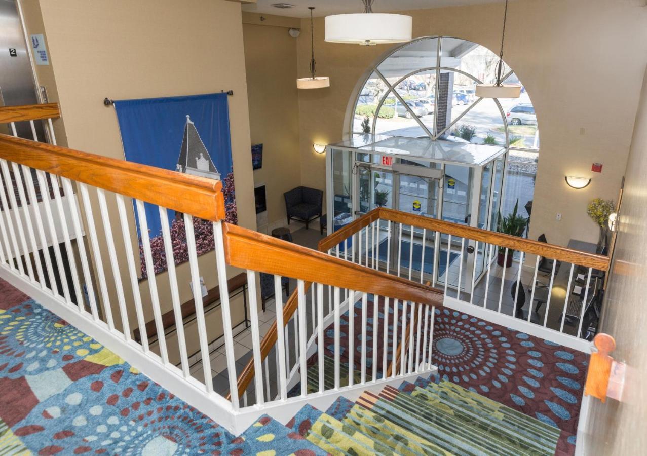 Holiday Inn Express Des Moines-At Drake University, An Ihg Hotel Εξωτερικό φωτογραφία